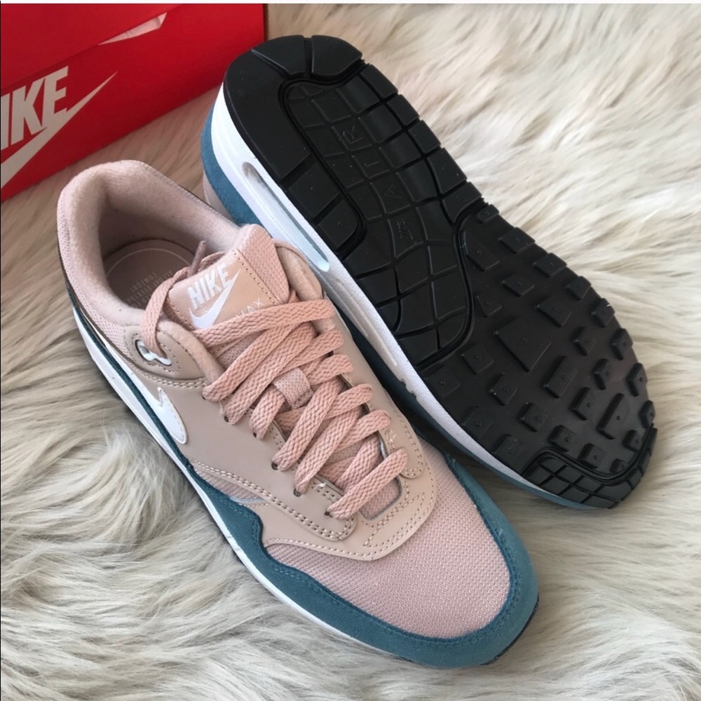 NWT Nike Air max 1 sneaker shoe - Picture 7 of 7